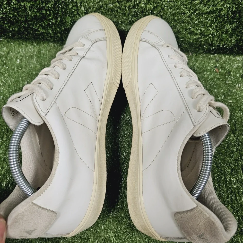 VEJA Esplar White Leather Neutral Casual Low Top Sneakers Womens Size 8